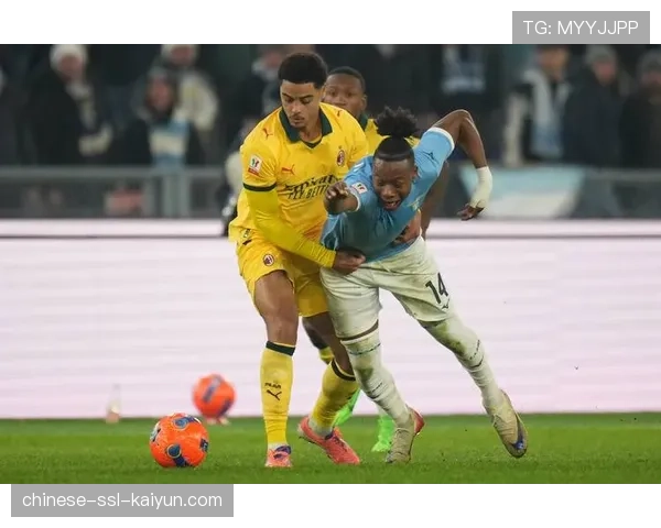 AC米兰3-1客胜拉齐奥，积分追平榜首，莱奥传射建功